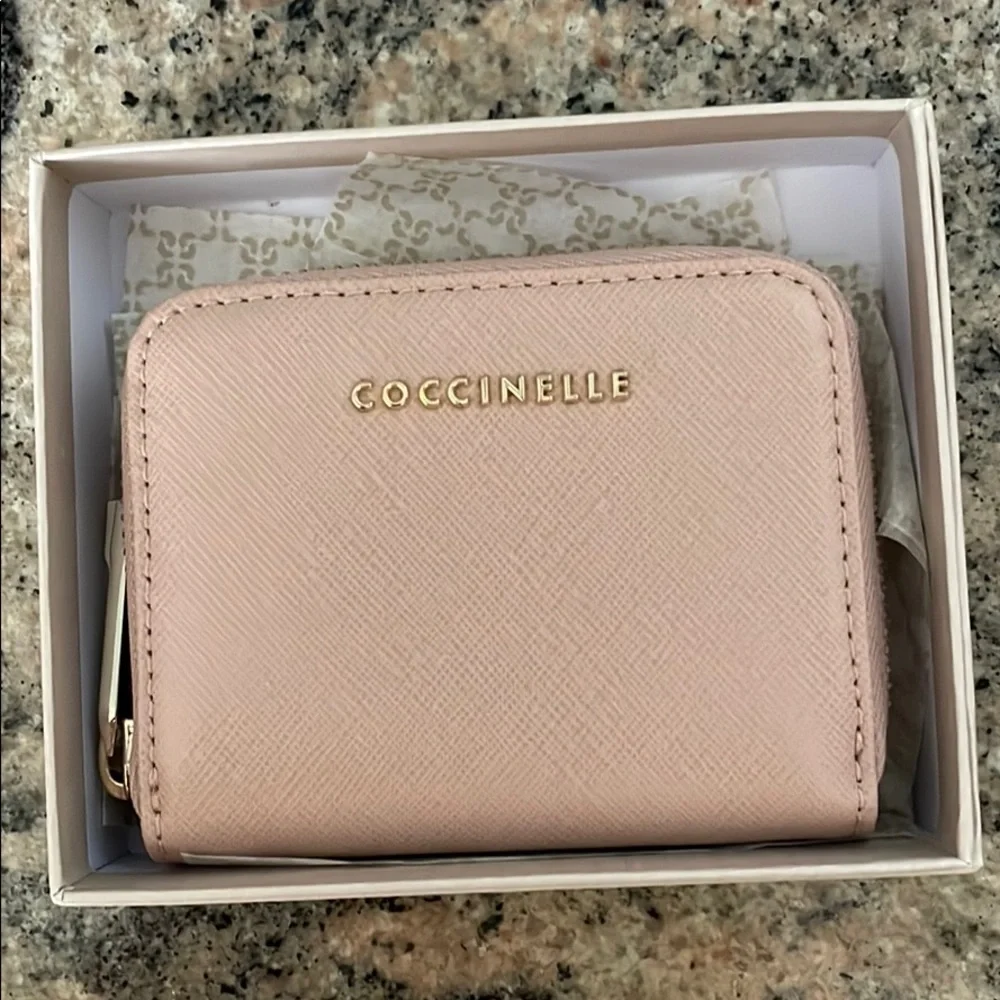 NWOT Coccinelle Small Leather Change Wallet - Picture 2 of 7